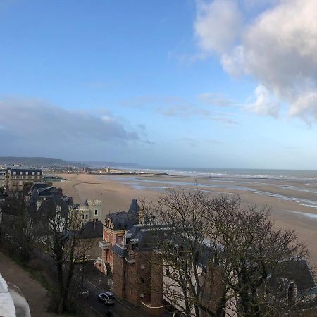 Face A La Mer Trouville-sur-Mer Buitenkant foto