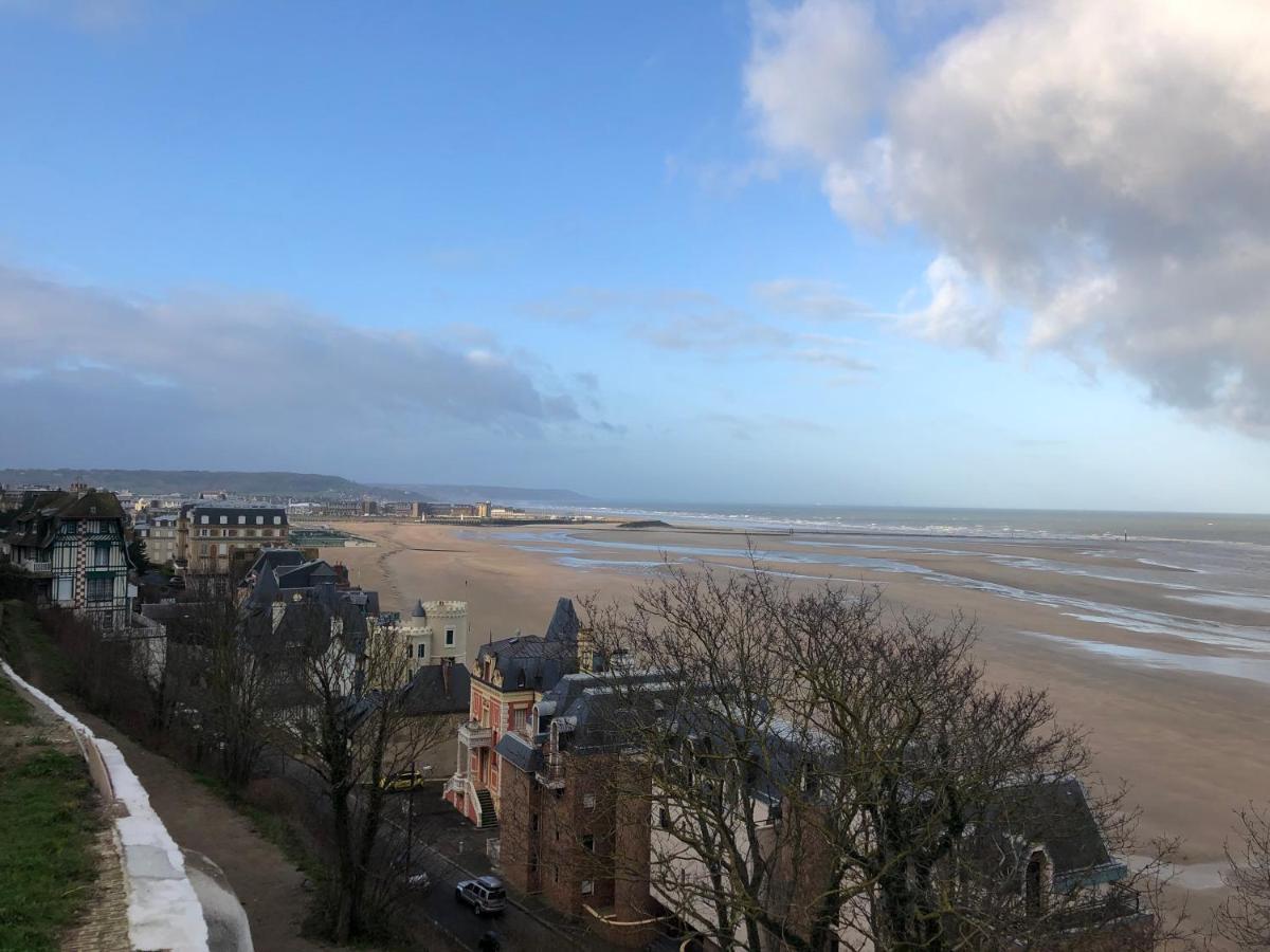 Face A La Mer Trouville-sur-Mer Buitenkant foto